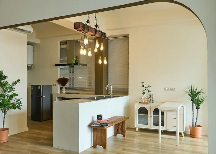 5loft Anti-hotel, Silom, 호텔 방콕