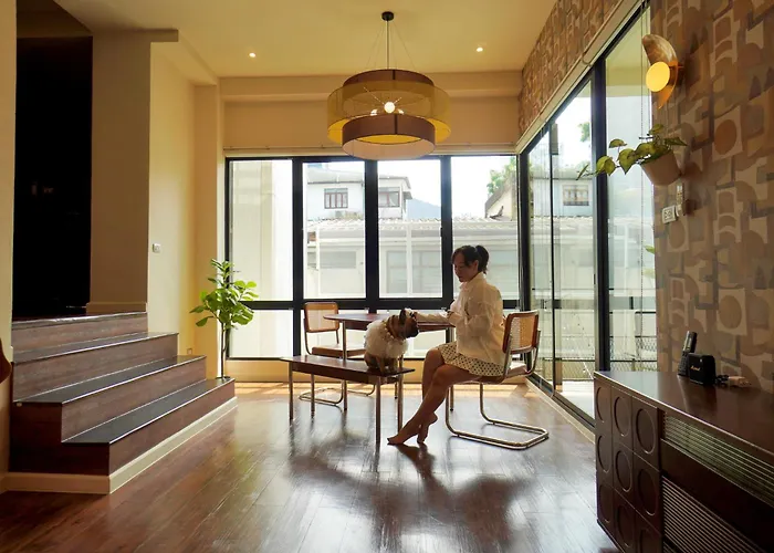 5loft Anti-hotel, Silom, 호텔 *